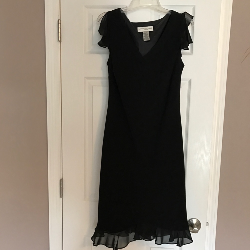 Evan Picone Chiffon ruffle dress black Size:8