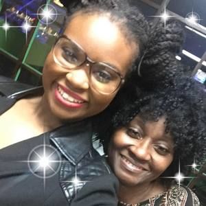 Meet your Posher, Crystal