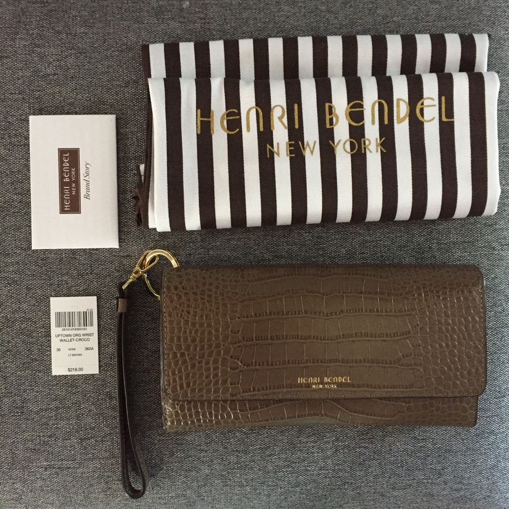 Henri Bendel Uptown Out & About Wallet