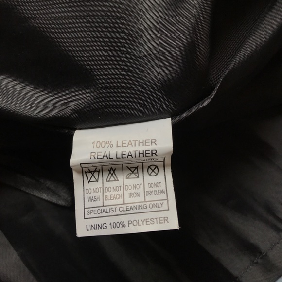 Parker pleated leather skirt - Picture 3 of 3