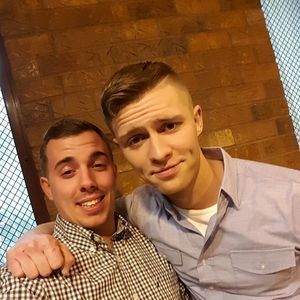 Meet your Posher, Ray