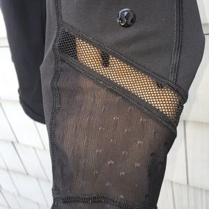 Lululemon Mesh Crops