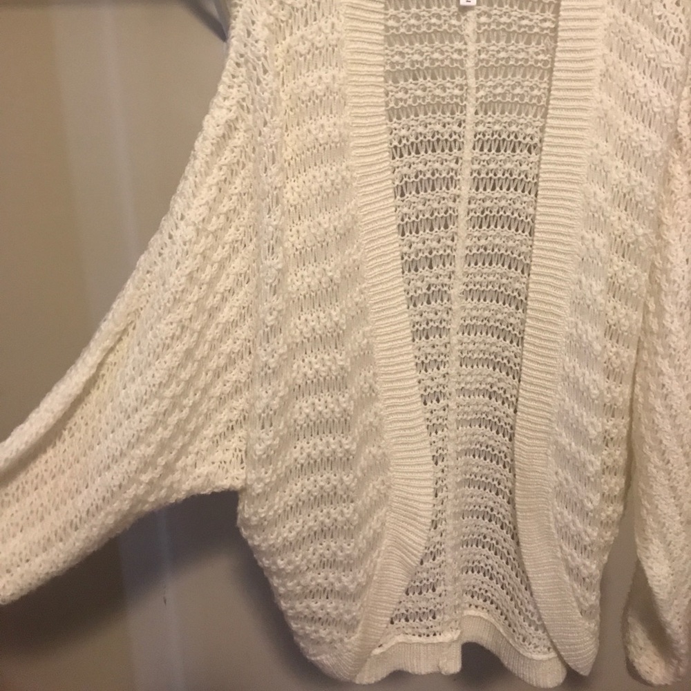 Winter white - Picture 2 of 2
