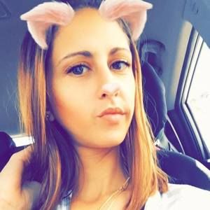 Meet your Posher, Amalia