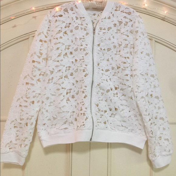 boutique Jackets & Blazers - New floral lace white jacket size L
