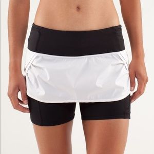 Lululemon Run: speed squad skirt