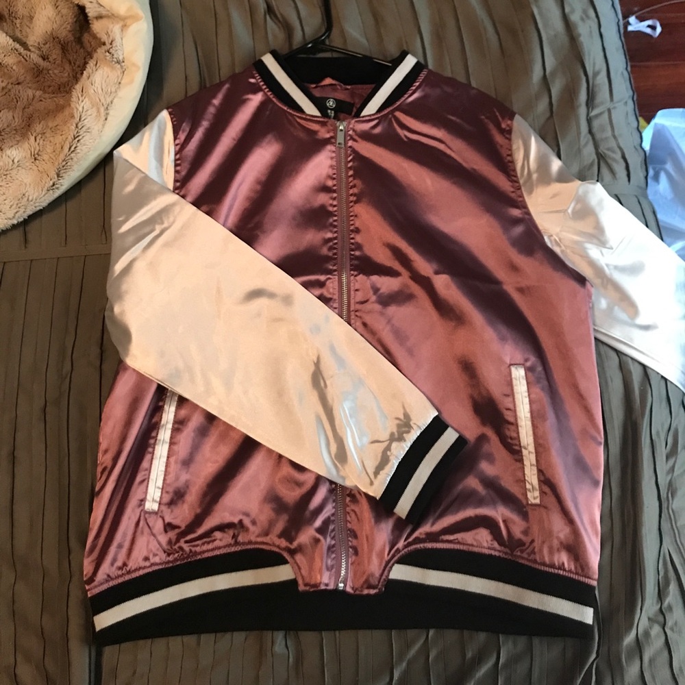 Bomber jacket