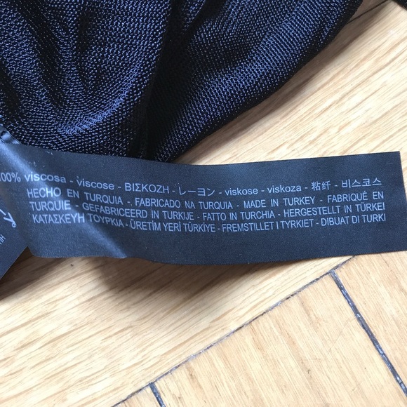 Zara light knit sweater cold shoulder - Picture 3 of 4