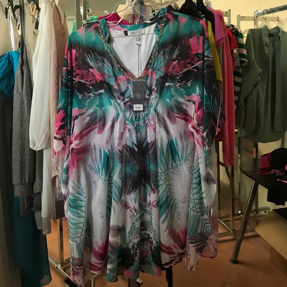 Jennifer Lopez dress shirt