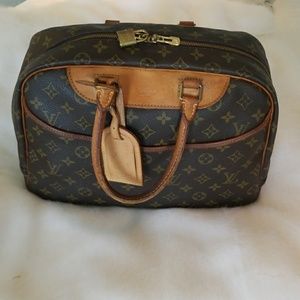 Authentic Louis vuitton deauville gm bag