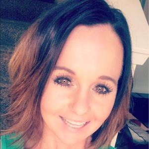 Meet your Posher, Angie