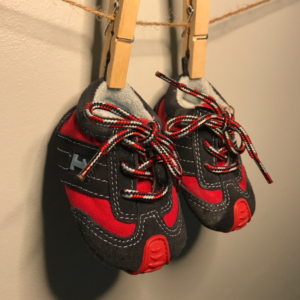 Baby tennis shoes