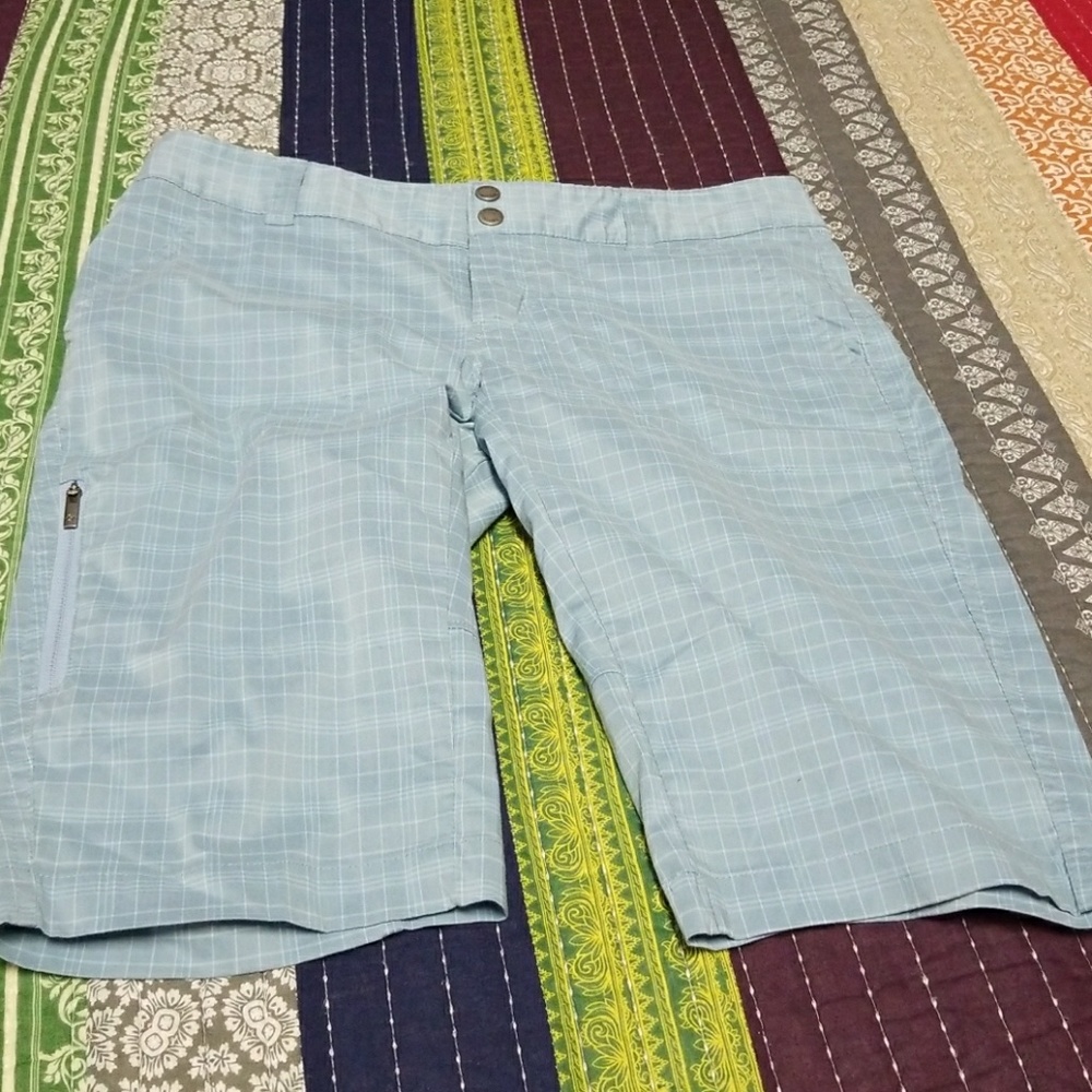 Columbia Golf shorts