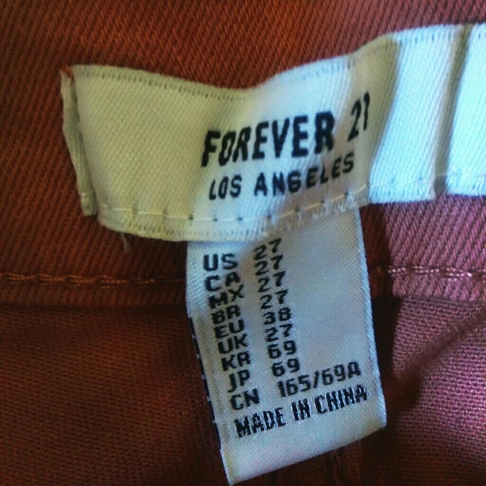 Cuff Shorts - Picture 3 of 4