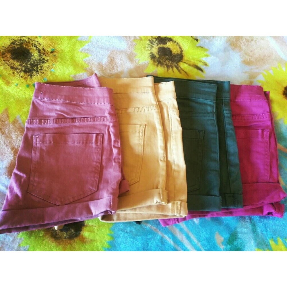 Cuff Shorts - Picture 4 of 4