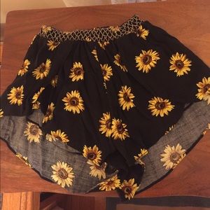LF sunflower shorts