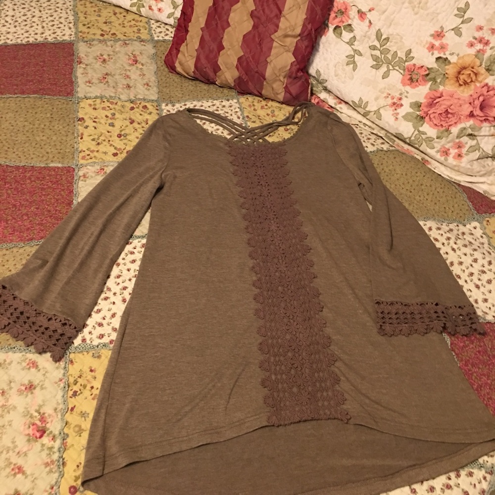 Altar'd State ladies size Small super soft top