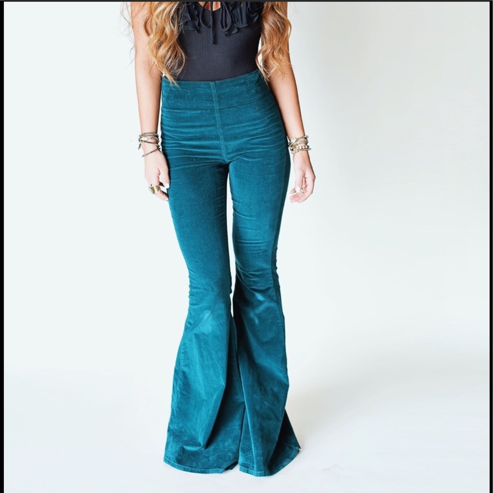 Show me your Mumu Cam Cam bells, midnight, teal