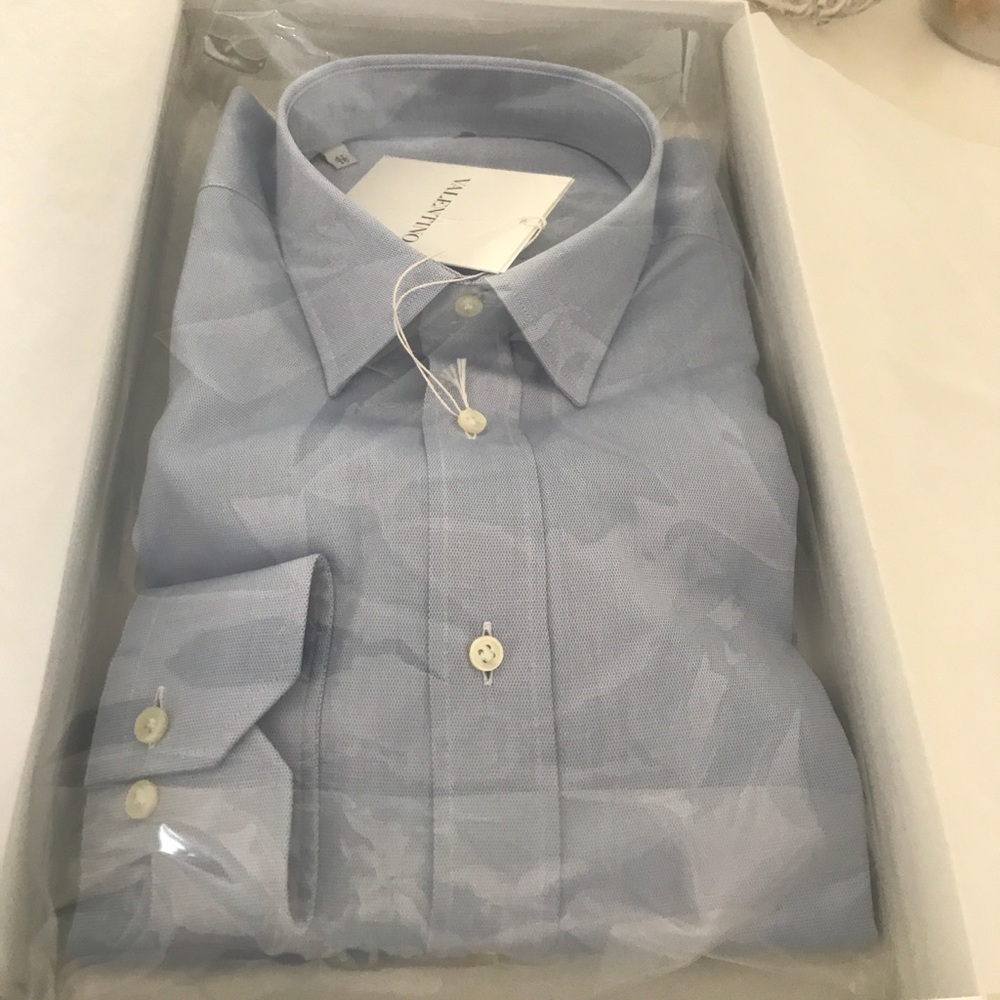 Men's dress shirt