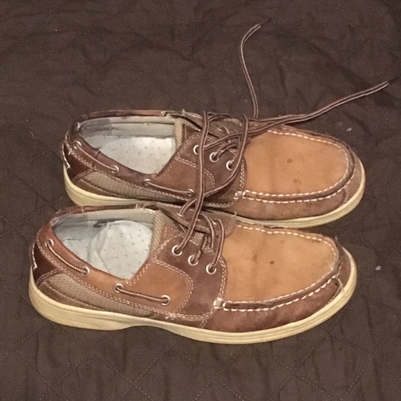 chaps boat shoes