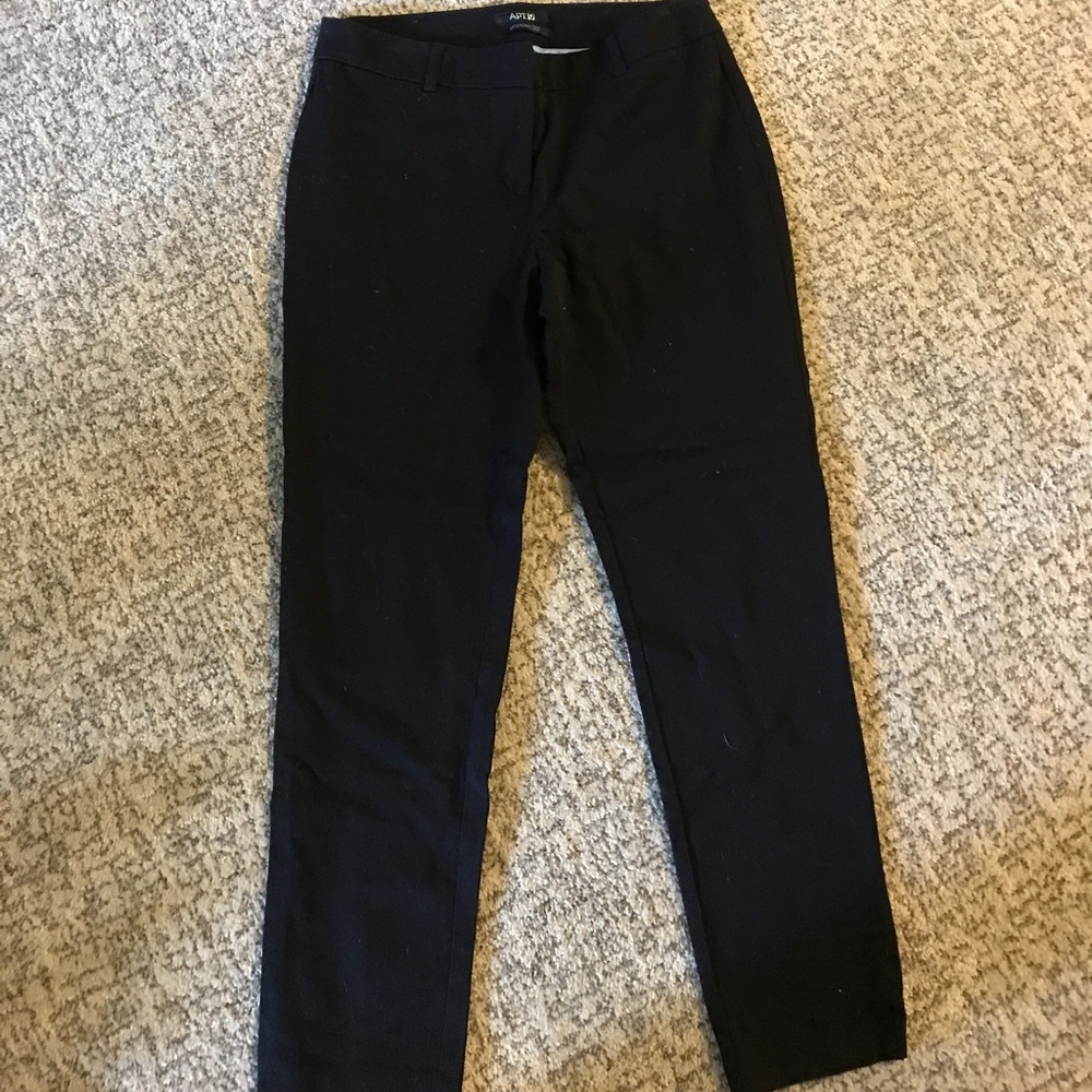 Apt 9 size 10