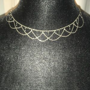 Dainty looped dark necklace