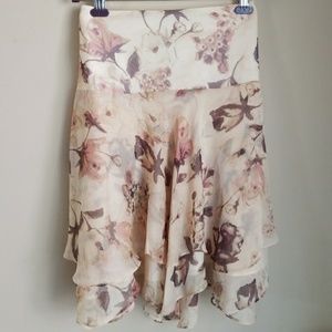 Dreamy Double-layered Hi-low Skirt Dreamy Double-layered Hi-low Skirt