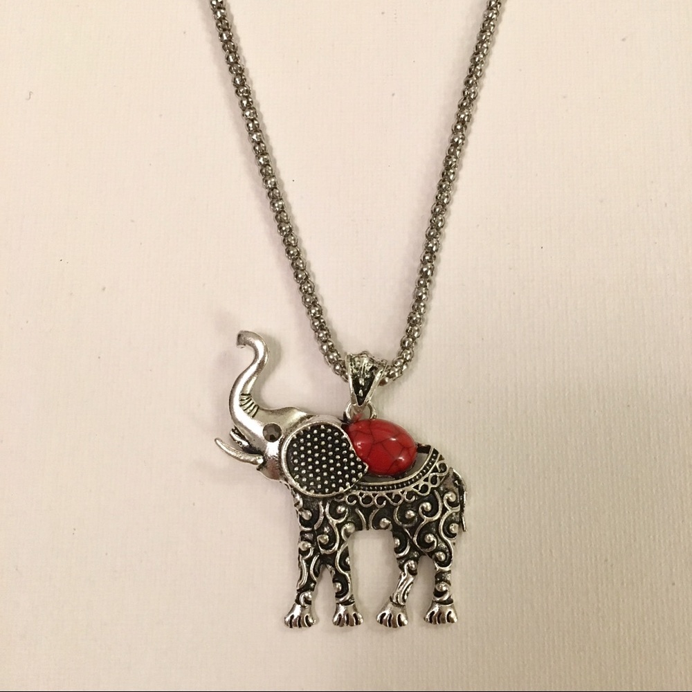 Bohemian red elephant necklace with gemstones - Picture 2 of 3