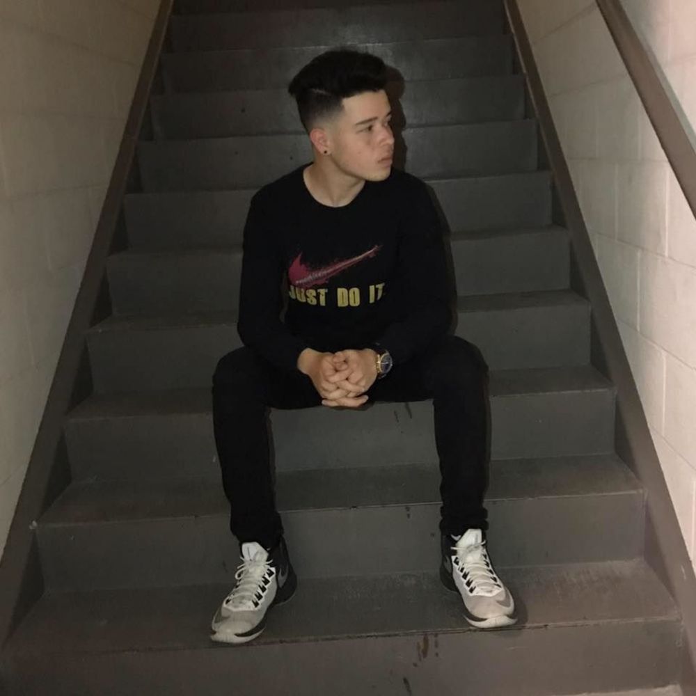 Meet your Posher, Misael