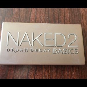 Urban Decay Naked 2 Basics Eyeshadow Palette. Used