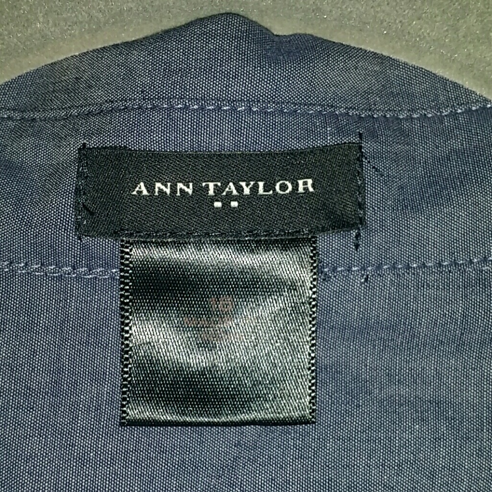 Blouse - Picture 2 of 3