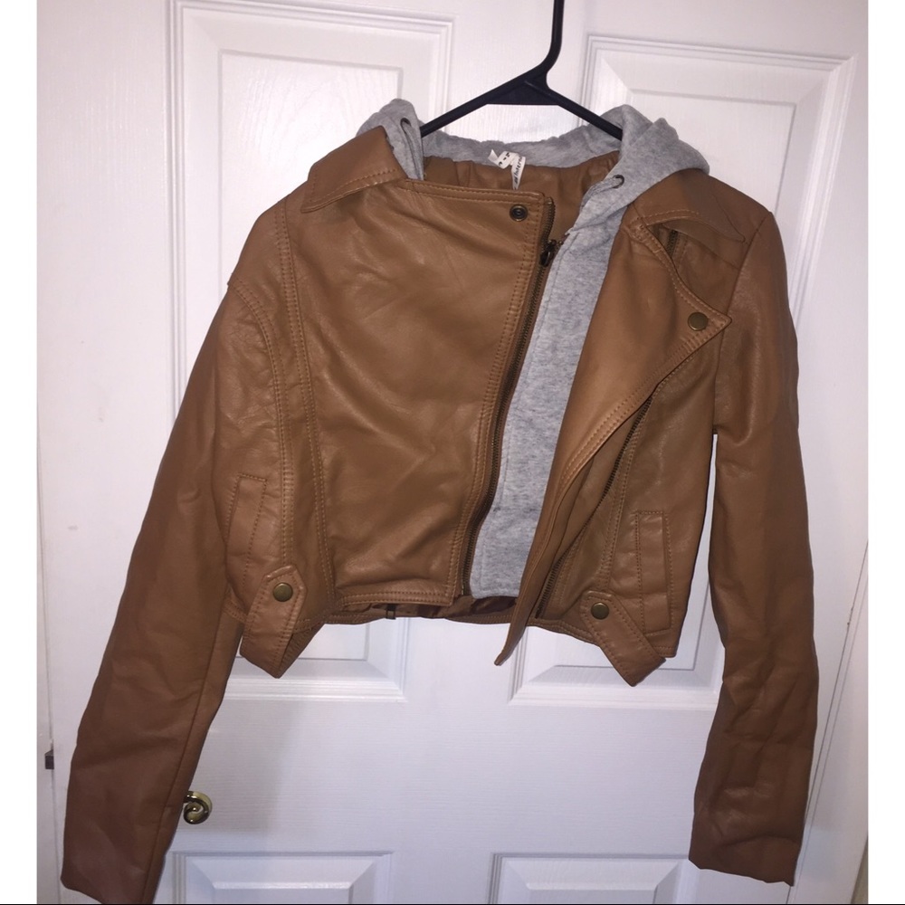 • Leather\ Sweatshirt Cropped Jacket •