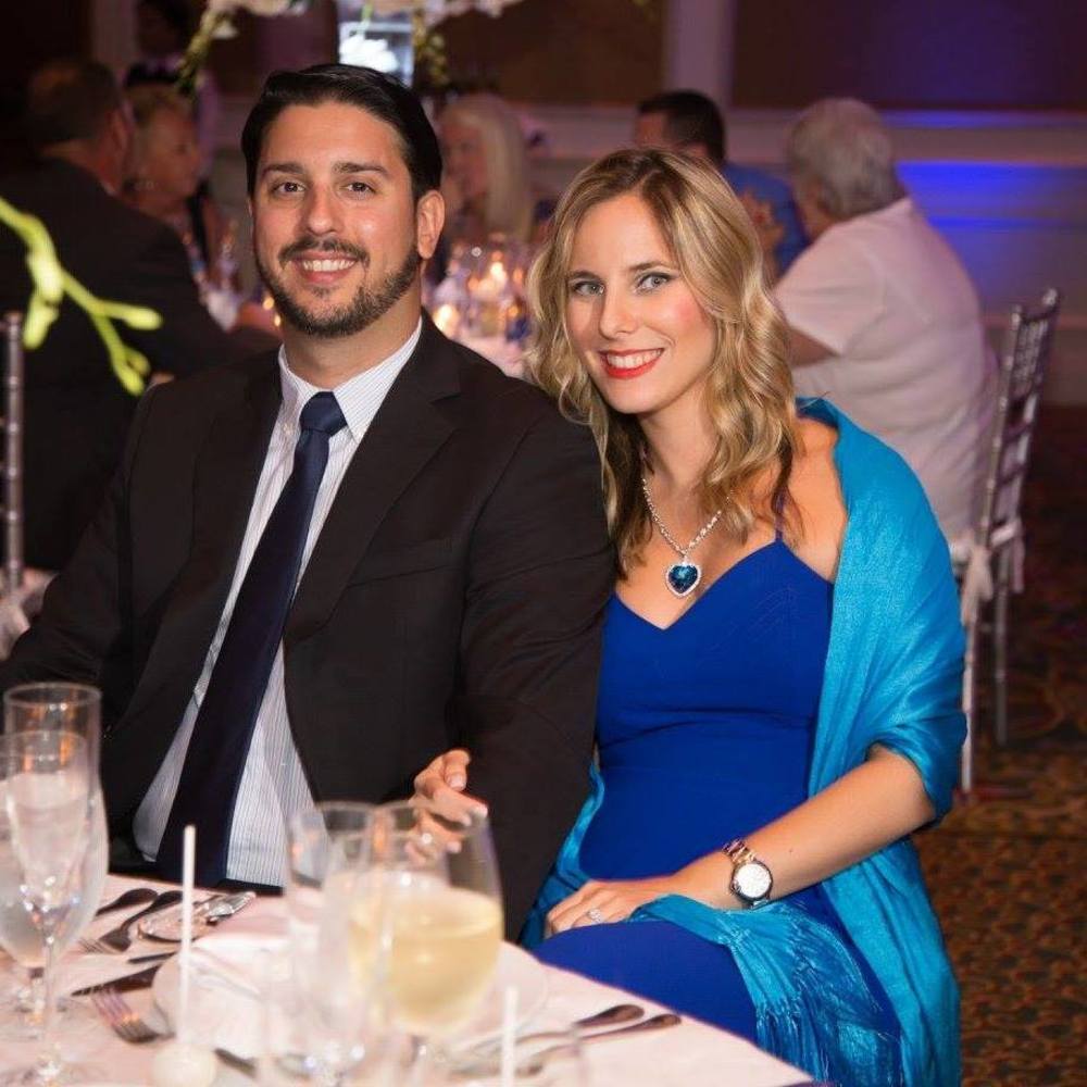 Meet your Posher, Yomy