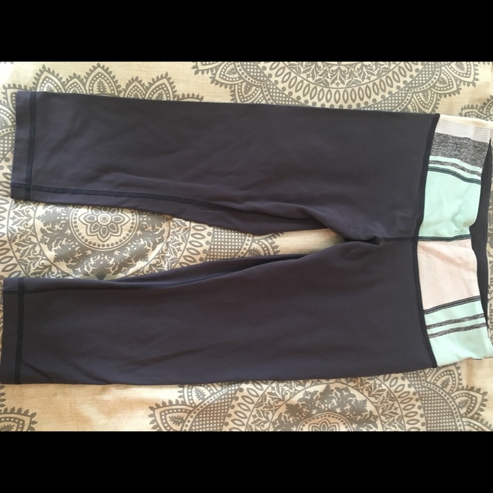 Lululemon wunder unders crop