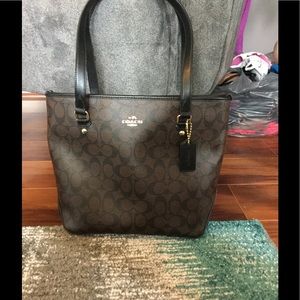 Coach shoulder bag