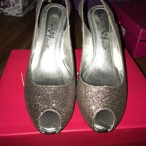 Sparkly silver 4 inch heels