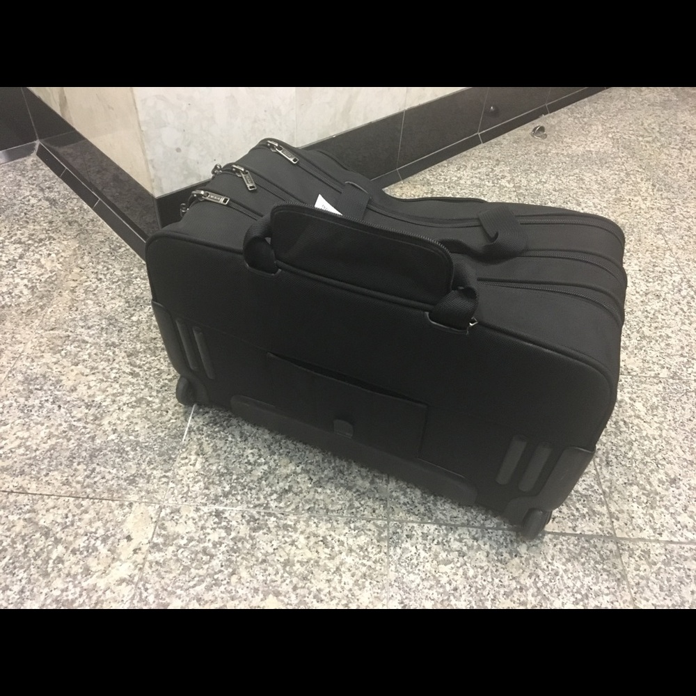 Tumi garment 2 wheel luggage for sale