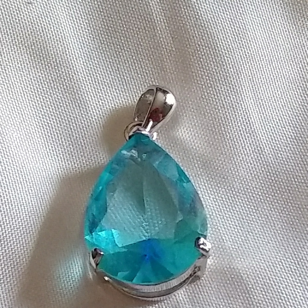 Pretty blue teardrop pendant.