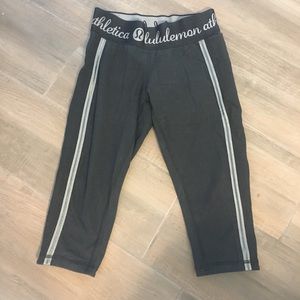 lululemon black crops