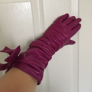 Coach leather gloves