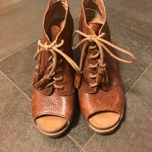 Lucky Brand heels