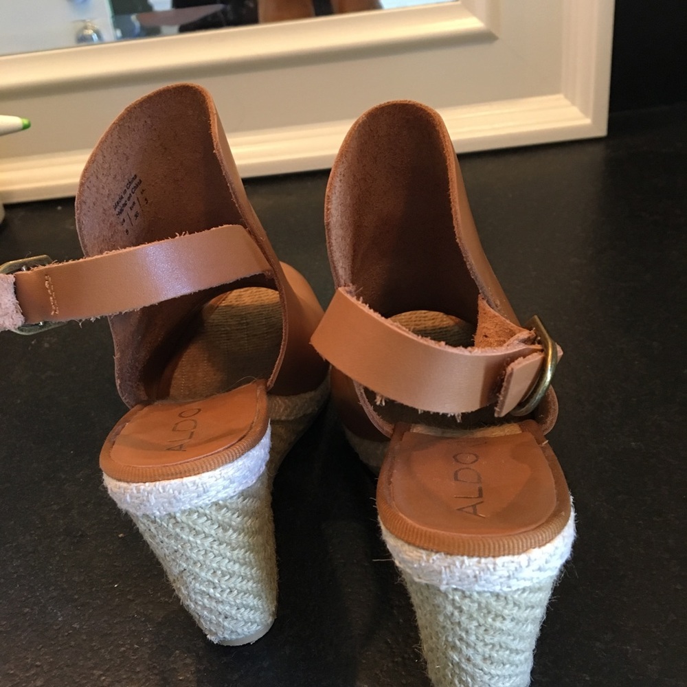 Aldo Peep Toe Tan Booties - Picture 2 of 2