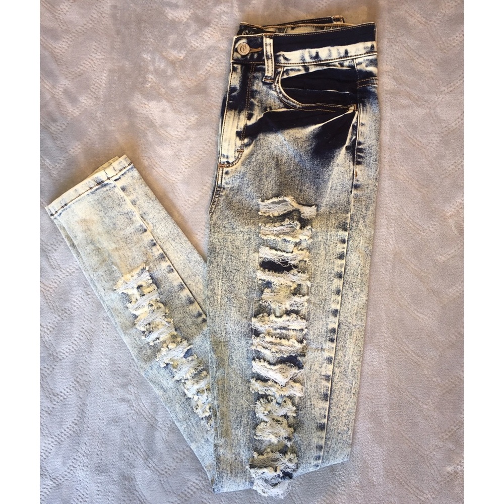 Ripped Acid Wash Skinny Jeans