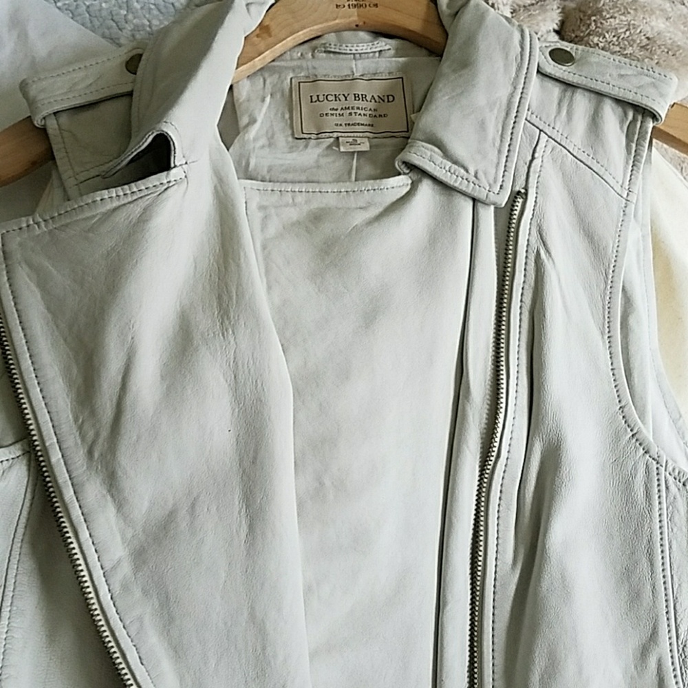 LUCKY BRAND • Lambskin vest - Picture 7 of 8