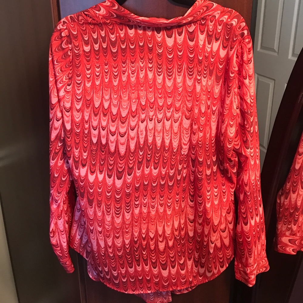 Blouse - Picture 2 of 3