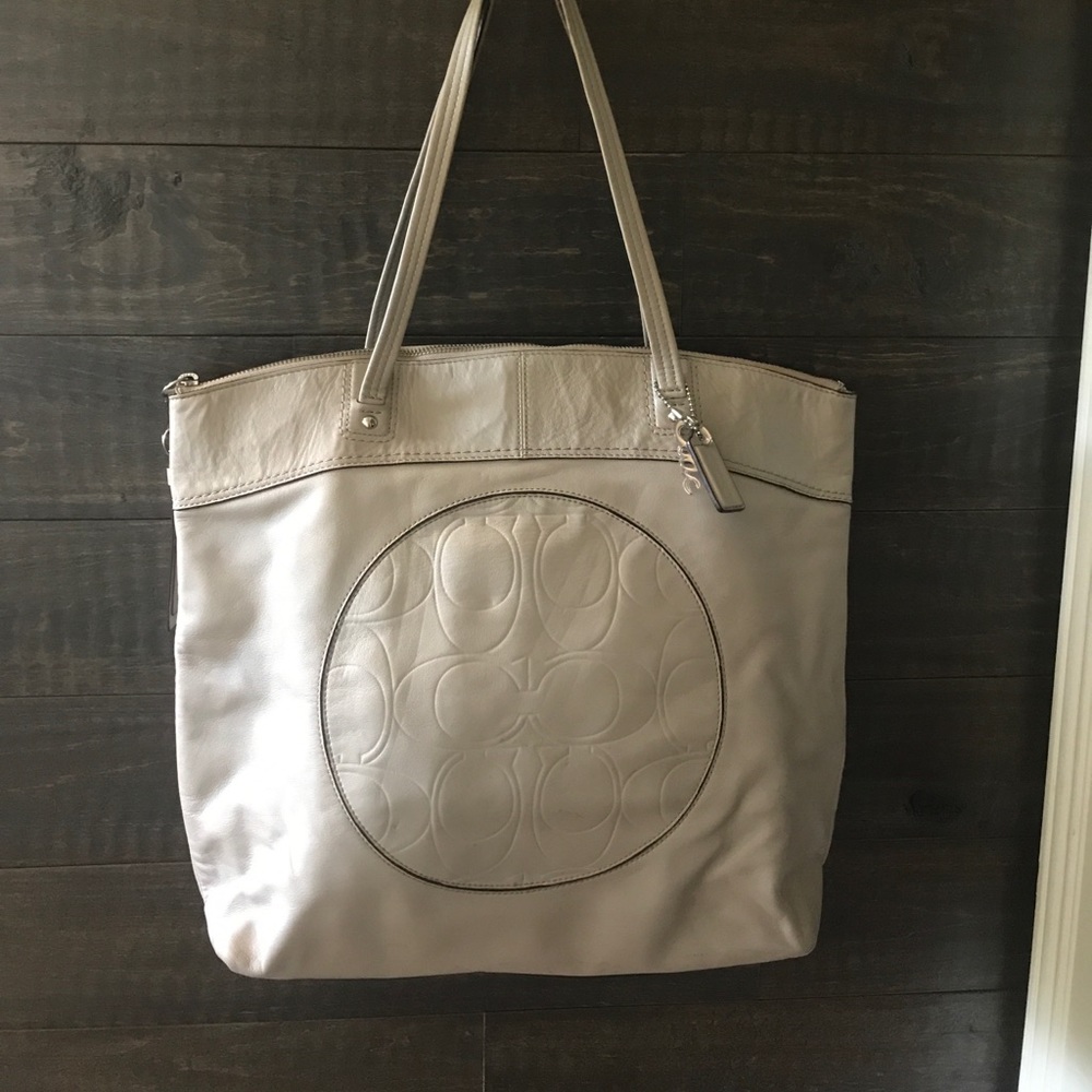 Leather Coach pocketbook *AUTHENTIC*