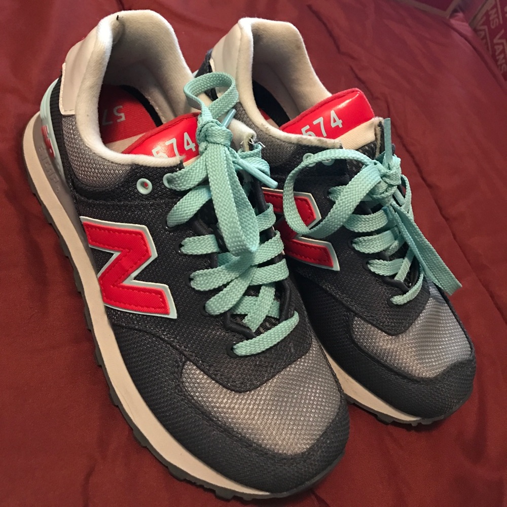New balance shoes (574)