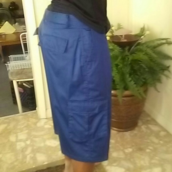 SIZE 36 TRUST MEN CARGO SHORTS - Picture 3 of 4