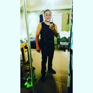 Meet your Posher, Cesar