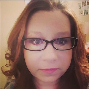 Meet your Posher, Deby